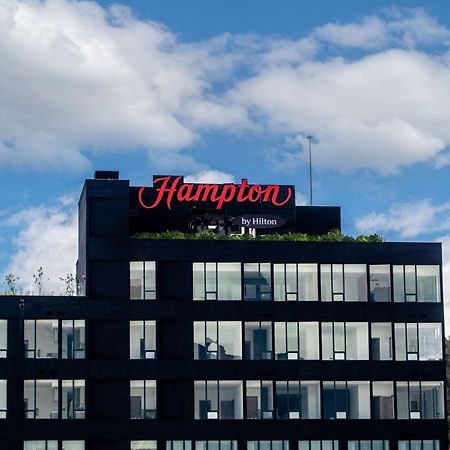 Hotel Hampton By Hilton Quito La Carolina Park Exterior foto