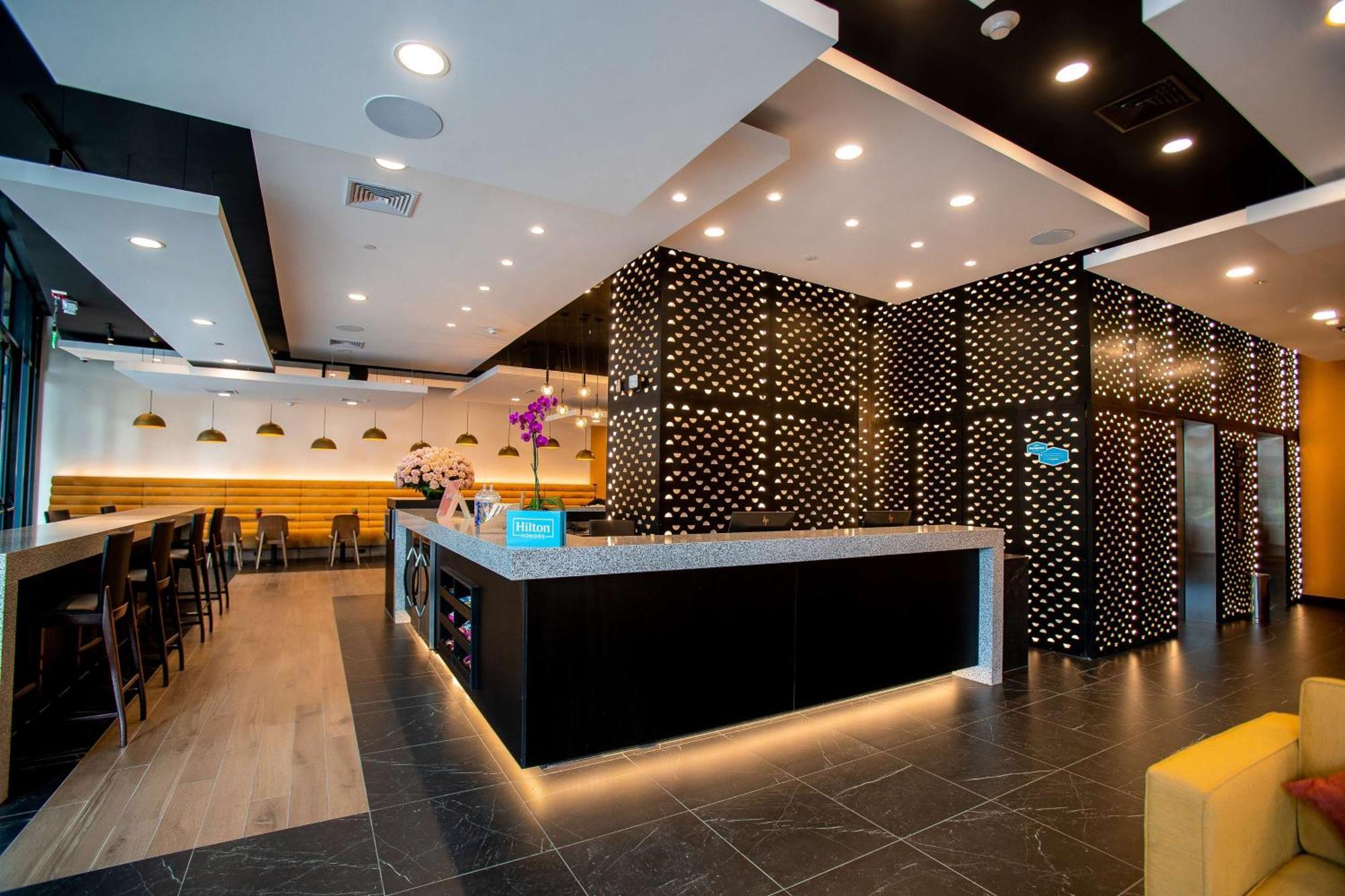 Hotel Hampton By Hilton Quito La Carolina Park Exterior foto